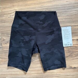NWT Lululemon Align HR Short 8” Size 6